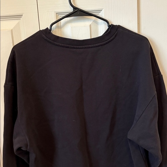 Puma Classic Black Crewneck - Picture 7 of 9